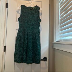 C Wonder Women’s Midi Emerald Green Leopard Dress With Pockets Pleats Size M